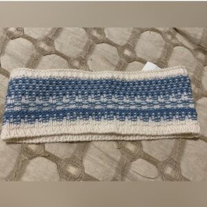 💚10 for $10💚 Bundle and save  Blue and White Knit Accessory